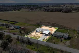 309 Rhett Ct, Aurora, TX 76078 - Photo 38