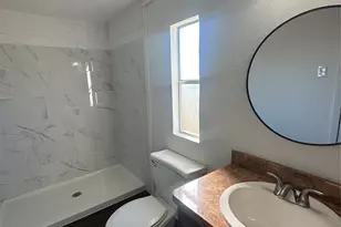 211 Alton, Ennis, TX 75119 - Photo 20