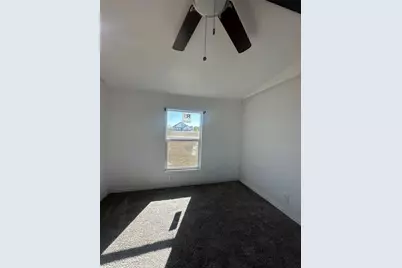 211 Alton, Ennis, TX 75119 - Photo 18