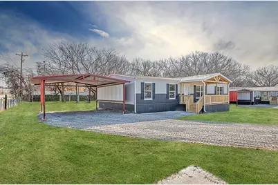 101 Kelly Court, Azle, TX 76020 - Photo 2