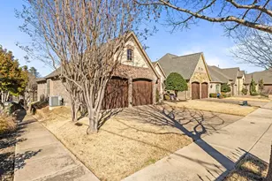 645 E Hill St, Keller, TX 76248 - Photo 2