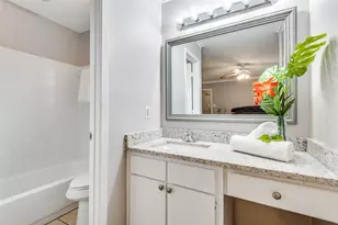 702 W Lynn Creek Dr, Arlington, TX 76001 - Photo 20