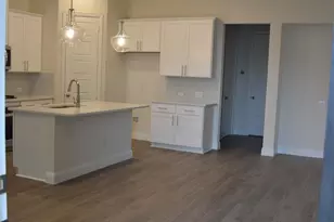 338 Almanor St, Lewisville, TX 75056 - Photo 6