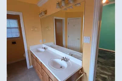 802 Justin Court, Keene, TX 76059 - Photo 6