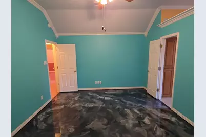 802 Justin Court, Keene, TX 76059 - Photo 4