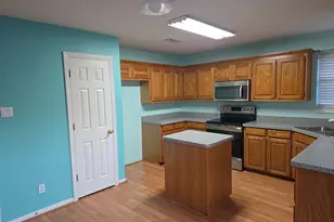 802 Justin Court, Keene, TX 76059 - Photo 36