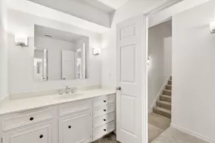 3801 S Versailles Ave, Dallas, TX 75209 - Photo 22