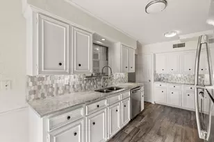 3801 S Versailles Ave, Dallas, TX 75209 - Photo 12