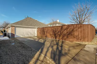 1328 Hillcrest Drive, Allen, TX 75002 - Photo 24