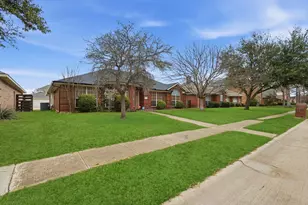 1505 High Country Ln, Allen, TX 75002 - Photo 2