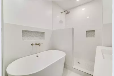 250 Skyview, Point, TX 75472 - Photo 14