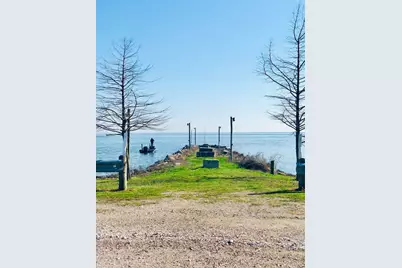 250 Skyview, Point, TX 75472 - Photo 28