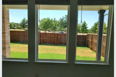 4516 Hammerstein Boulevard, Denton, TX 76210 - Photo 10