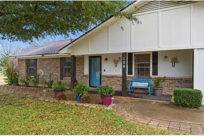 109 E Moonlight Drive, Robinson, TX 76706 - Photo 4