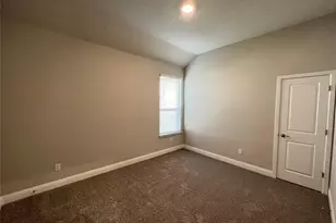 3611 Walnut Rdg Dr, Grand Prairie, TX 75050 - Photo 20