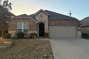 4817 Big Bear Cir, Fort Worth, TX 76244 - Photo 2