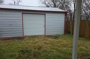 302 E Gertrude St, Crandall, TX 75114 - Photo 18