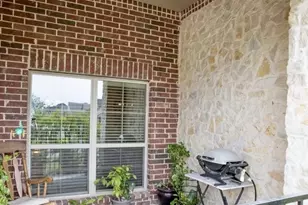 883 Birds Fort Trail, Arlington, TX 76005 - Photo 4