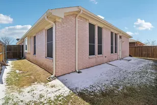 1004 Caliente Dr, Grand Prairie, TX 75051 - Photo 38