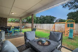 605 Madeline Ct, Azle, TX 76020 - Photo 18