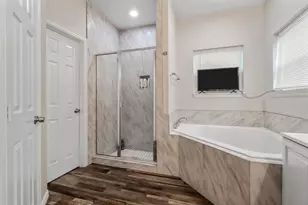 605 Madeline Ct, Azle, TX 76020 - Photo 12