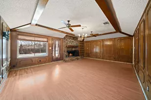 704 Morning Glory Ln, Bedford, TX 76021 - Photo 8