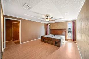 704 Morning Glory Ln, Bedford, TX 76021 - Photo 16