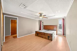 704 Morning Glory Ln, Bedford, TX 76021 - Photo 16