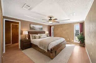 704 Morning Glory Ln, Bedford, TX 76021 - Photo 18