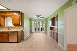 704 Morning Glory Ln, Bedford, TX 76021 - Photo 8