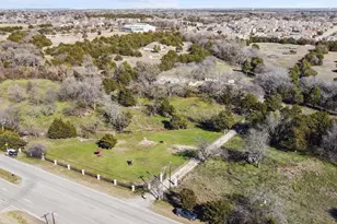 1006 S Clark Rd, Cedar Hill, TX 75104 - Photo 1