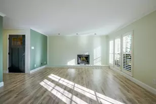 410 Carolyn Dr, Bedford, TX 76021 - Photo 4