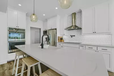 827 Kiowa Drive W, Lake Kiowa, TX 76240 - Photo 20