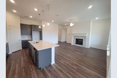 1633 Pine Valley Drive, Fort Worth, TX 76052 - Photo 16