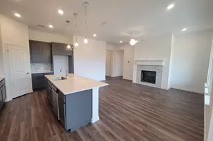 1633 Pne Vly Dr, Fort Worth, TX 76052 - Photo 16