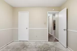 325 Juniper Dr, Arlington, TX 76018 - Photo 28