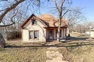 306 W 3rd St, Cisco, TX 76437 - Photo 34