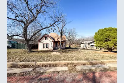 306 W 3rd Street, Cisco, TX 76437 - Photo 4