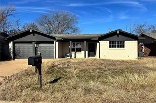 3501 NE 10th St, Mineral Wells, TX 76067 - Photo 2