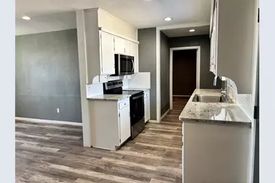 3501 NE 10th Street, Mineral Wells, TX 76067 - Photo 10