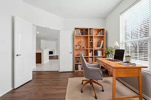 2462 Lost Mesa, Grand Prairie, TX 75052 - Photo 4