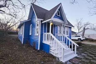 1007 Willow St, Bonham, TX 75418 - Photo 2