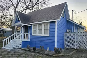 1007 Willow St, Bonham, TX 75418 - Photo 2