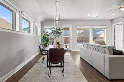 325 Foxthorne Way, Little Elm, TX 75068 - Photo 10