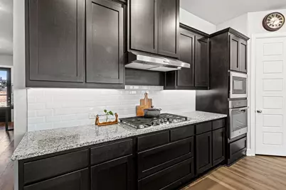 325 Foxthorne Way, Little Elm, TX 75068 - Photo 6