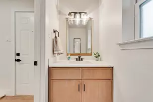 9726 Dartridge Dr, Dallas, TX 75238 - Photo 22