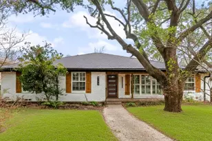 9726 Dartridge Dr, Dallas, TX 75238 - Photo 2