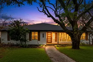 9726 Dartridge Dr, Dallas, TX 75238 - Photo 2