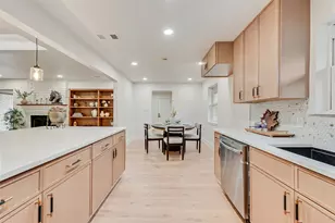 9726 Dartridge Dr, Dallas, TX 75238 - Photo 20