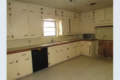 2131 Hermanson Drive, Waco, TX 76710 - Photo 4